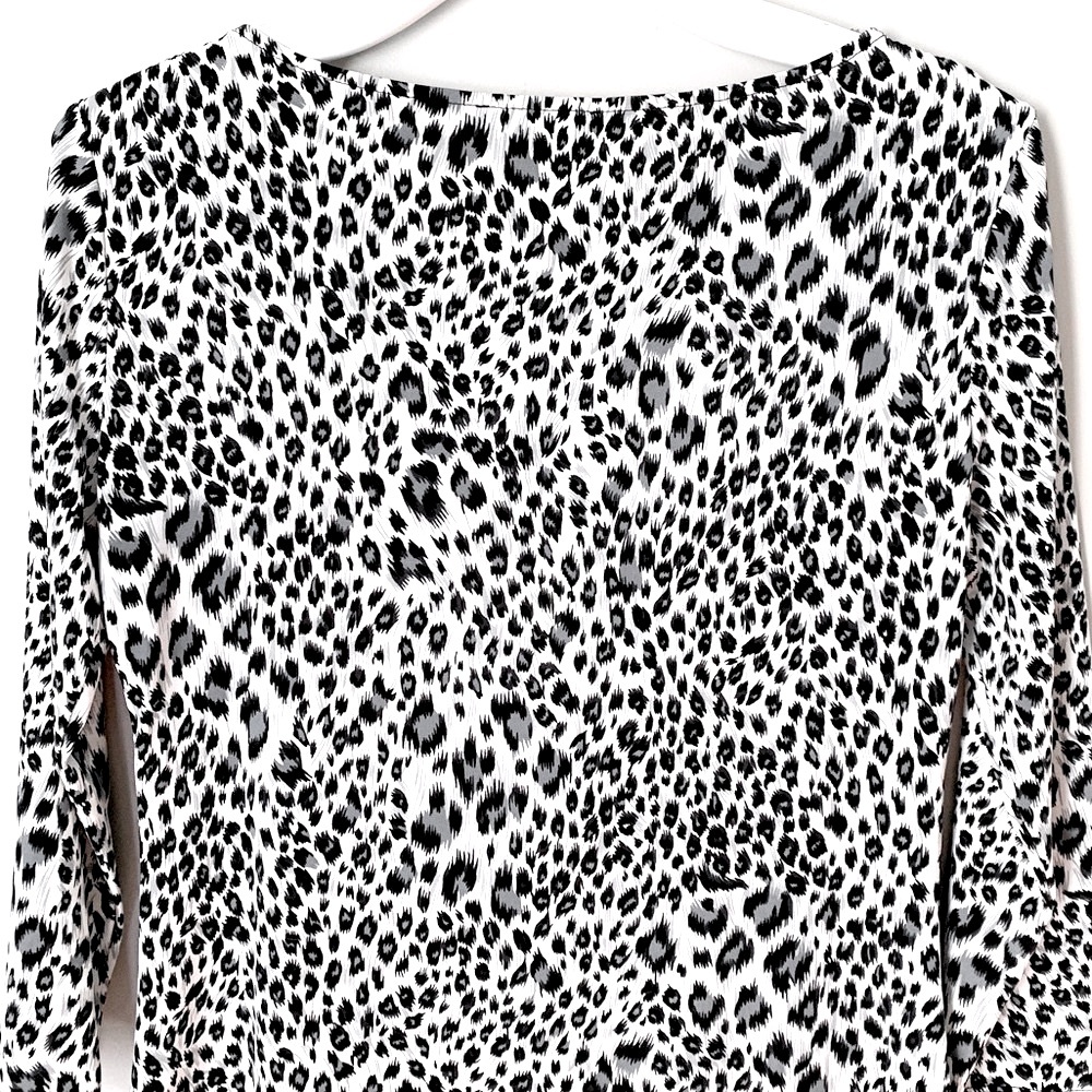 Carmen Marc Valvo size S animal print top - Picture 12 of 13